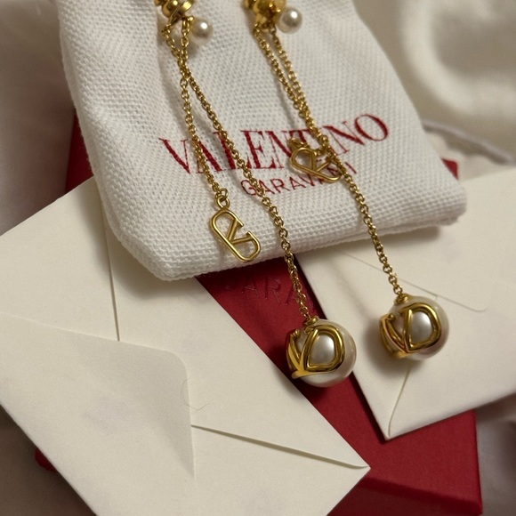 Valentino Garavani Gold Signature VLogo Earrings - Picture 2 of 7